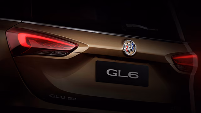 Buick показал кусочек нового компактвэна GL6