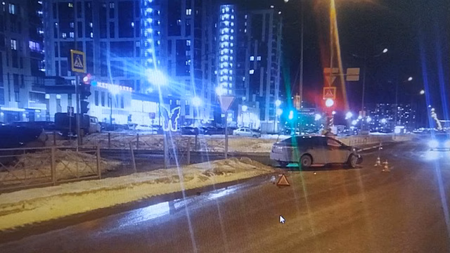 В Тюмени в столкновении двух такси погибла пассажирка