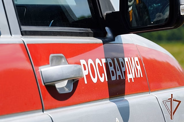Пьяный водитель без документов попался Росгвардии на охраняемой территории в Кирове