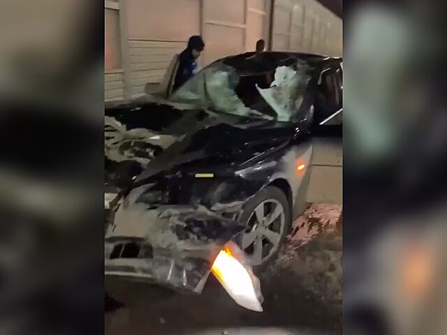 Автомобиль BMW насмерть сбил двух рабочих в Тюмени