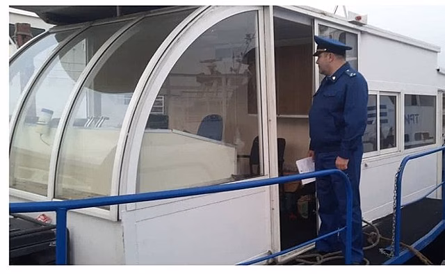 В Казани на Волге прогулочный катер сел на мель — транспортная прокуратура организовала проверку
