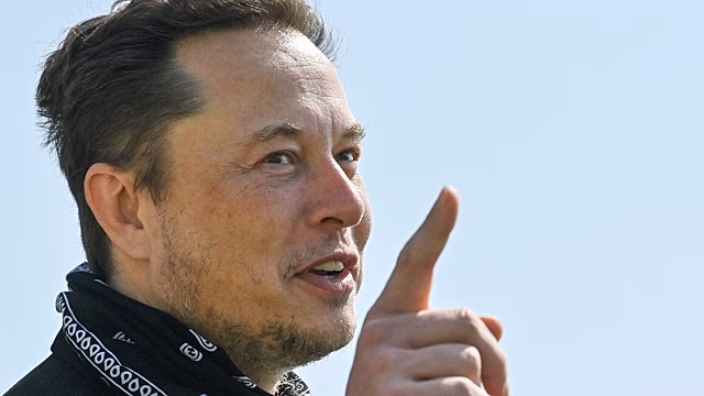Илон Маск ответил на жалобы российских владельцев Tesla