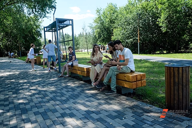 В Тюмени к осени построят новый сквер с сухим фонтаном