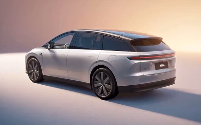Li Auto продал 100 тысяч экземпляров своей самой дешевой модели