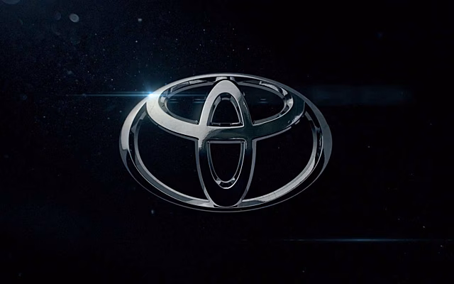 Toyota резко снижает производство