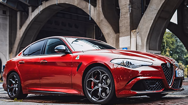 Alfa Romeo приняла решение о будущем бензинового V6