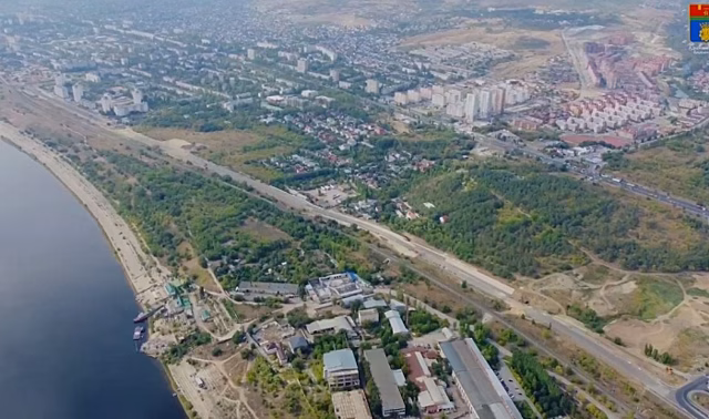 С высоты показали, как обновляется улица Электролесовская в Волгограде