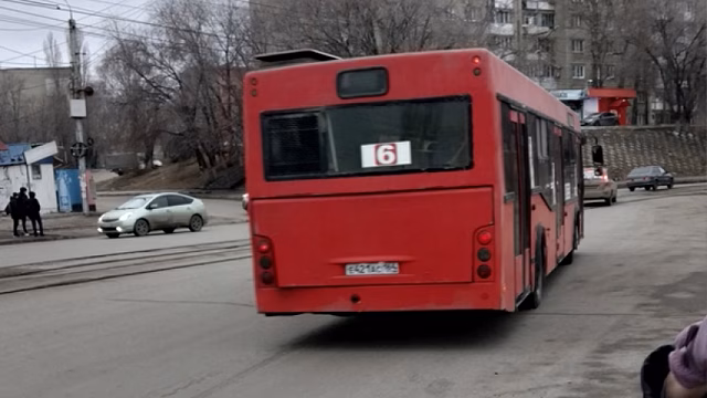 Саратовцы пожаловались на водителя, отказавшегося ехать по маршруту автобуса