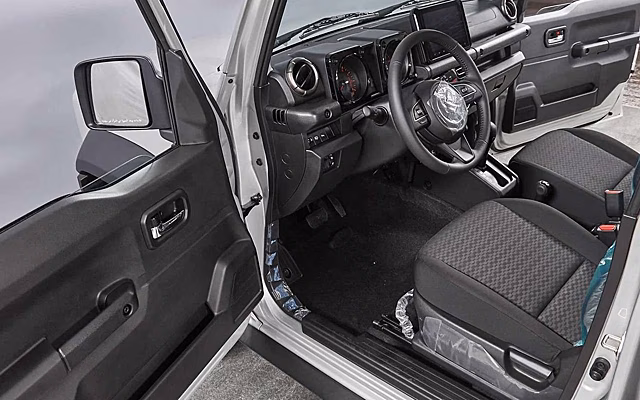 В России начали продавать пятидверный Suzuki Jimny