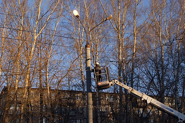 На улице Адмирала Васюнина восстановлено уличное освещение