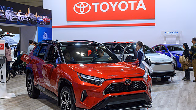 Toyota выпустит десять новых электромобилей к 2027 году