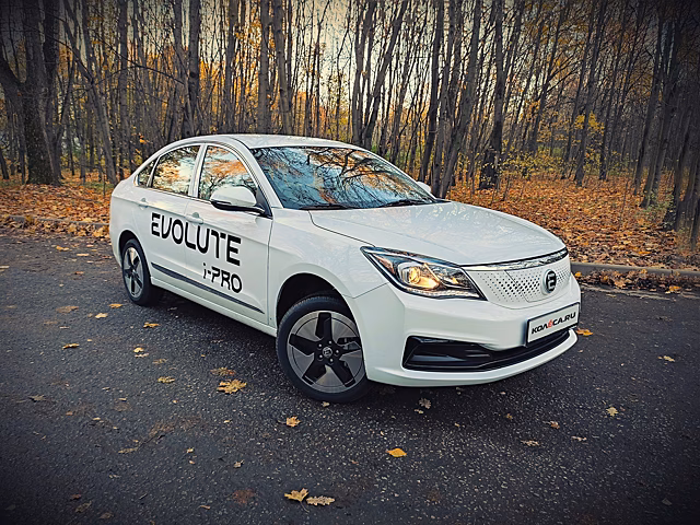 Электромобиль Evolute i-Pro: «зеленоглазое такси» за три миллиона