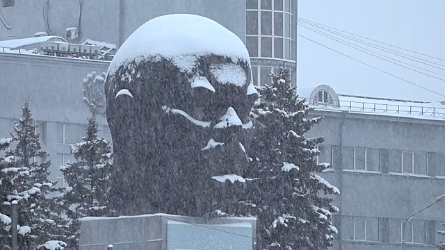 На регионы Дальнего Востока обрушился мощный циклон