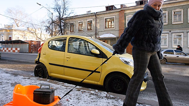 Эксперт назвал причины вздутия аккумуляторов на машинах