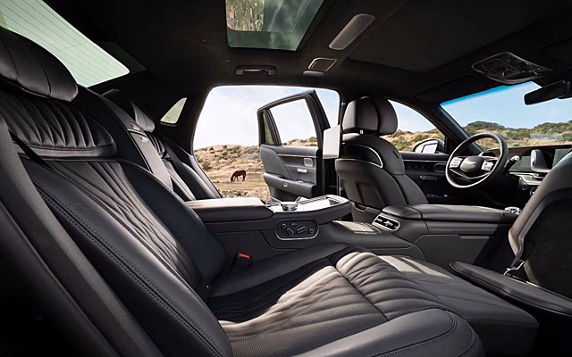 На рынке России появился полноприводный Genesis G90