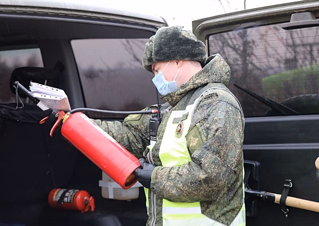Военные автоинспекторы ЦВО провели в Самаре акцию по профилактике дорожно-транспортных происшествий