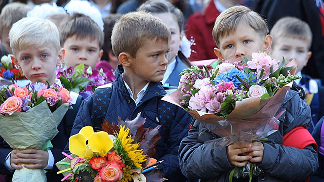 Подарю учителю ирисов букет: как сэкономить на цветах к 1 сентября