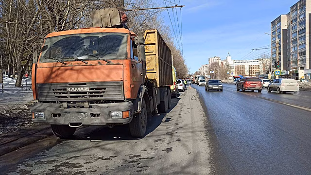 На Производственной «КамАЗ» насмерть сбил пенсионера