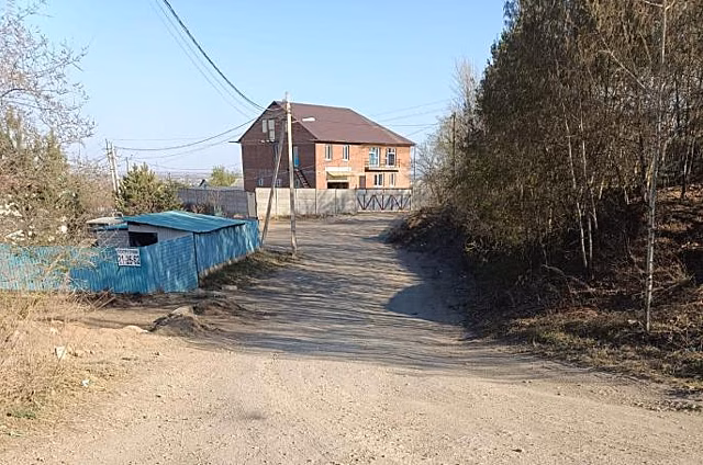 «Таксисты отказывают в поездке»: жители Чигирей больше года требуют нормальный проезд к своим домам