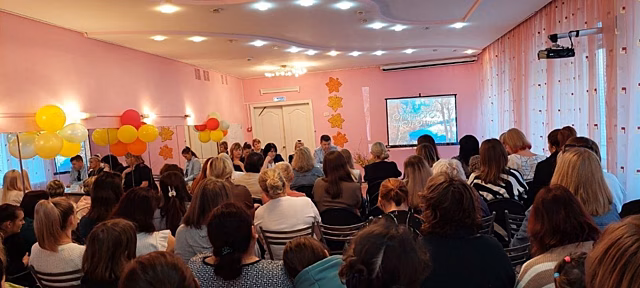 Сотрудники ГИБДД рассказали нижегородским родителям о безопасности детей на дорогах