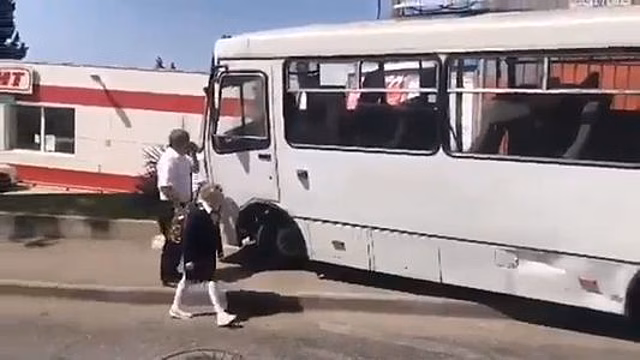 Девушка предотвратила аварию с участием пассажирского автобуса в Сочи