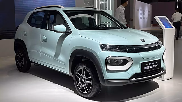 Белорусские дилеры Dongfeng снизили цены на электрокары Box