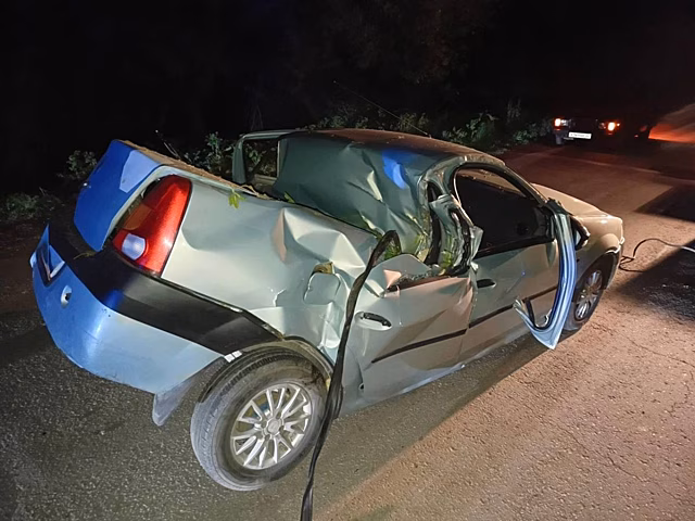 ДТП под Карачево: "Renault" врезался в дерево