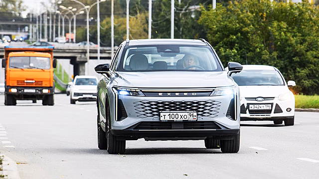 Названы самые популярные «китайцы» на вторичном авторынке