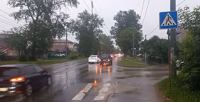 Девушка пострадала под колесами автомобиля в Нижнем Новгороде