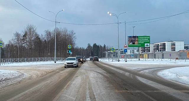 Парковки, велодорожка, остановки. Новую трассу на Древлянке сняли с квадрокоптера