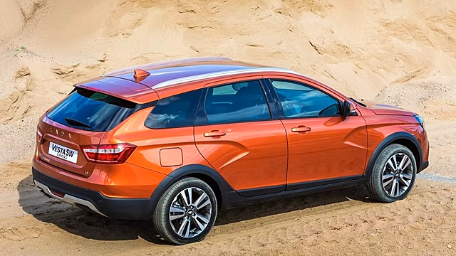 Объявлены цены на новую Lada Vesta с вариатором