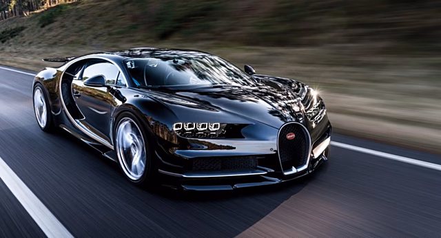 Послушайте свирепый звук холодного старта Bugatti Chiron Super Sport 300+