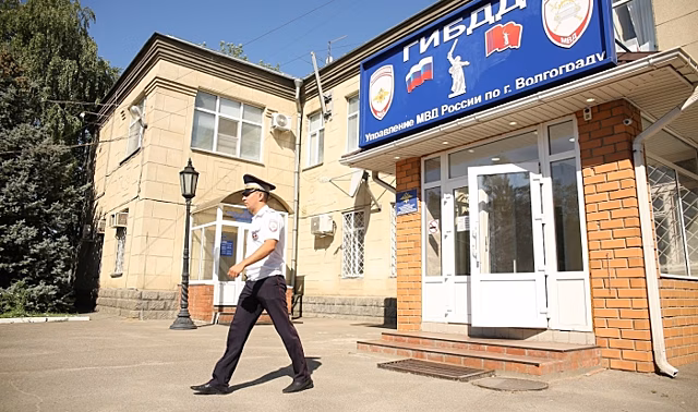 Юные инспекторы дорожного движения соревнуются в Волгоградской области