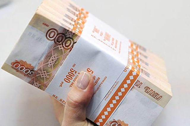 Саратовчанка отдала мошеннице более миллиона рублей