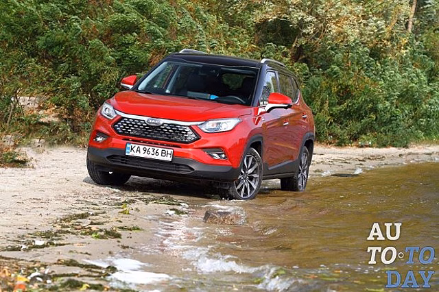  JAC привез в Украину новым среднеразмерный кроссовер S4