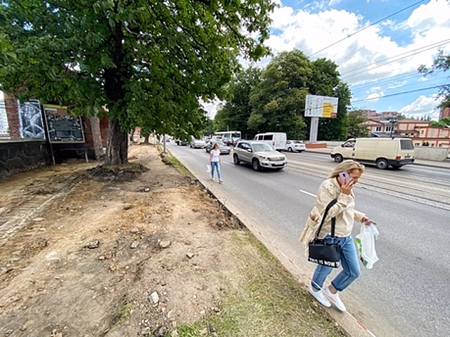 В Калининграде с новой велодорожки на Черняховского уберут столбы
