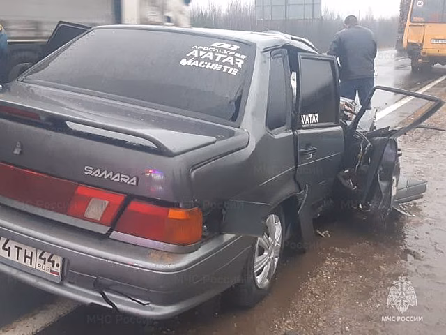 Стали известны подробности смертельной аварии со школьным автобусом под Костромой