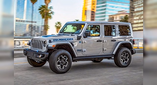 Гибридный внедорожник Jeep Wrangler появился на рынке Европы