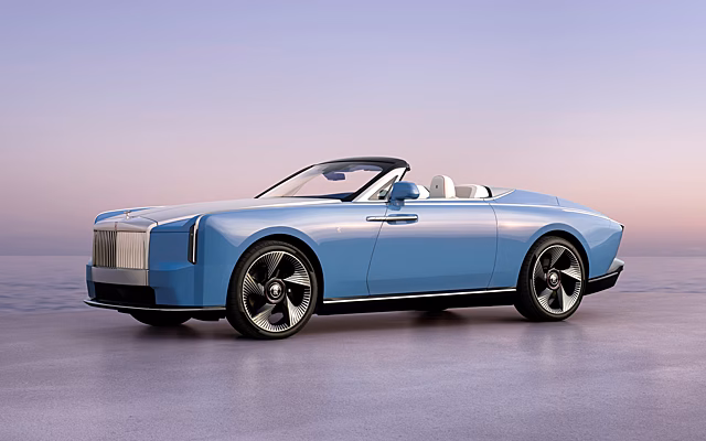 Rolls-Royce представил первый в своей истории электрический кабриолет