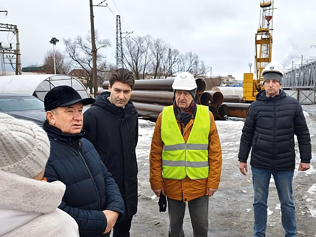 Александр Гришаев провел выездное совещание на крупных дорожных объектах в Пензе