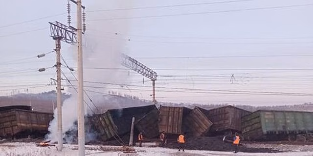 Поезд Владивосток - Москва опаздывает почти на три часа из-за железнодорожной аварии в Забайкалье
