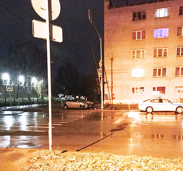 ДТП в Новосибирске: водителе на каршеринговой машине ввязался в погоню с ДПС