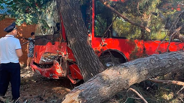 Шесть человек пострадали при ДТП с автобусом в Анапе
