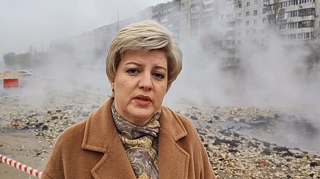 Мэр Саратова Лада Мокроусова выехала на место коммунальной аварии на улице Техническая