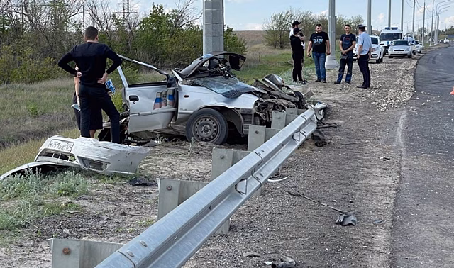 В больнице скончался второй пострадавший в жуткой аварии под Волгоградом