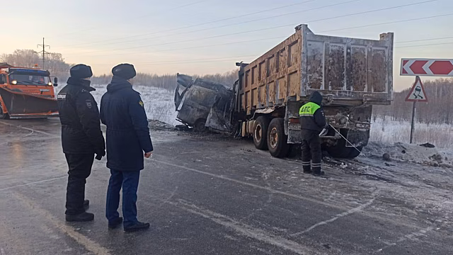 Подробности аварии, в которой погибла бригада медиков. Пьяный виновник ДТП угнал КамАЗ