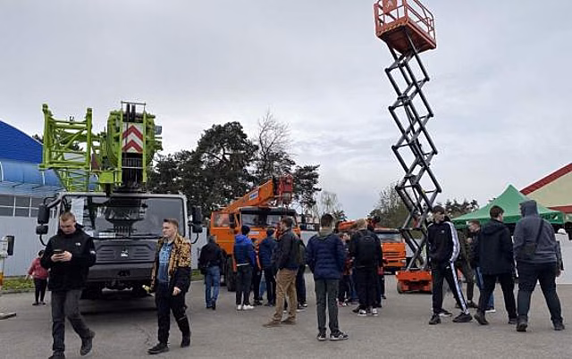 В Курске запустили первую ярмарку строительной индустрии