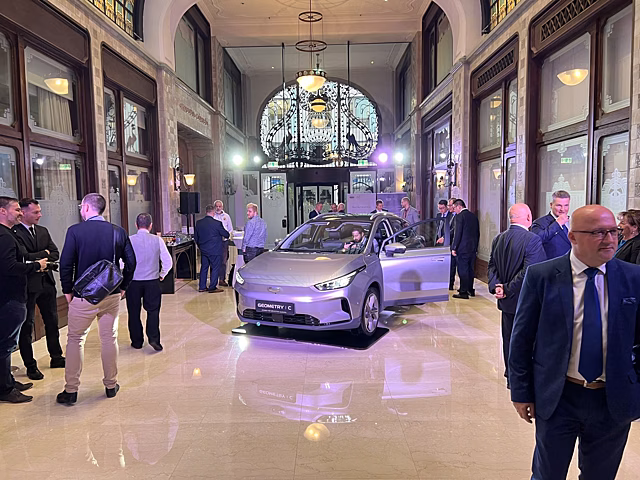 Geely начинает продавать автомобили в Евросоюзе