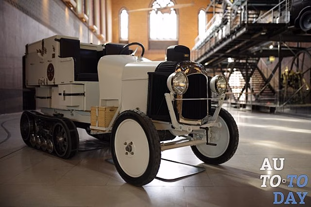 Citroen воссоздает 100-летнюю автомобильную легенду Golden Scarab