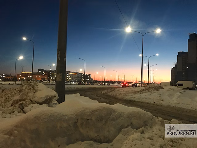 В Оренбурге транспортный коллапс из-за сильного снегопада